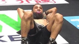 「かかってこいよ！」「効いてねぇ」“悪童”ネリ、アピール直後に衝撃TKO負け “返り討ち”のカシメロが見せた“してやったり”顔