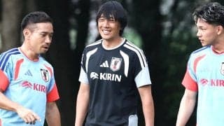名手・中村俊輔コーチの薫陶を受けてFKを決めるのは誰？　伊東、久保らが居残りで練習「やっぱり一番フリーキックうまい人から教われるのはいいこと」