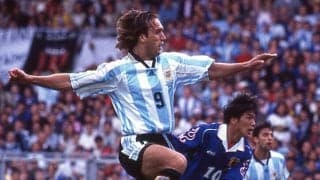サッカー日本代表は「史上最強」なのかを検証 初めてのワールドカップで挑んだ３バックと何が違うか
