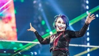 「可愛すぎ！」世界的人気を誇る日本人美女レスラー、愛犬の“特技”披露動画に反響…ギャップ全開のリアクション「最長記録！」
