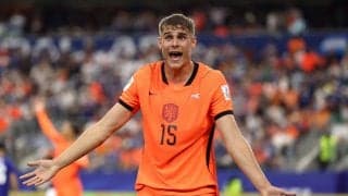 「日本に味方するな」オランダ代表DFの“怠慢さ”に母国ファン激怒！中村敬斗の同点弾で「なぜ止まってる…」「オフサイド取れただろ」【W杯】