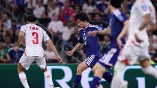 「バグってる」上田綺世の“弾丸スーパーゴール”にネット騒然！理不尽な一撃に「意味不明な威力」「日本が求めてた形」【W杯】