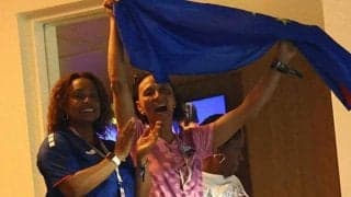 カボベルデの健闘支えるGKの母、念願かないスタンドで旗ふり応援