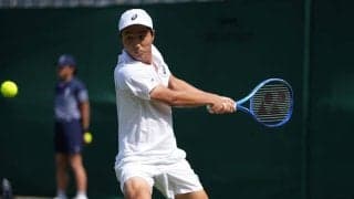 望月慎太郎がストレート勝ちで予選2回戦へ、世界199位を退け復調への一歩[ウィンブルドン]