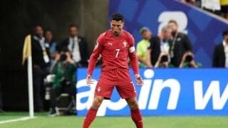 「いきなり現れた」C・ロナウドが“神出鬼没”ボレー弾！メッシも未到達のW杯6大会連続ゴール「歴史が変わった」「No.1だ」