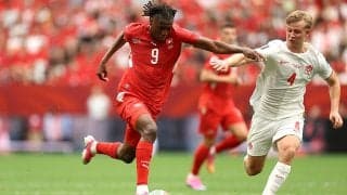 【W杯】スイスに現れた20歳“秘密兵器”…強烈ゴラッソにGK愕然、項垂れる「時代が来た」早くも3G1Aの逸材に注目