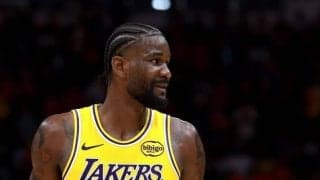 今季レイカーズで先発センターを務めたディアンドレ・エイトンがオプション行使で残留か？