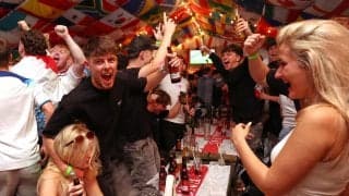W杯で飲み明かそう！イングランド16強入りで英国政府はパブの朝まで営業許可へ緩和措置