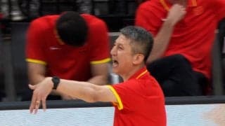 「また出てきてるやん！」中国HC、日本戦で再び“問題行動” 審判の注意無視にファン怒り＆呆れ「ルール知らないの？」【バスケW杯予選】