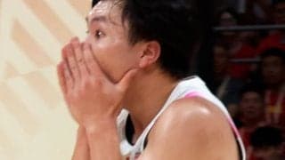 【バスケ中国戦】「どこがファウルやねん！」富永啓生ビックリの“不可解ジャッジ”にネット疑問…「キックボールだわ」「可哀想すぎる」