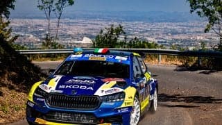 ERCローマ：イタリアのロベルト・ダプラが初優勝。新井大輝はリタイア車両を避けてコースアウト