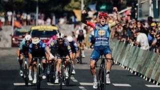 ピーダスンとシモンズのリドル勢がワン・ツー！　大逃げ容認で祖母が日本人のトレーエンにマイヨ・ジョーヌ｜ツール・ド・フランス2026 レースレポート：第4ステージ