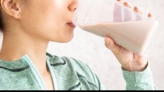 朝プロテインを1ヶ月続けるとどうなる？ダイエット効果と痩せる飲み方【医師監修】