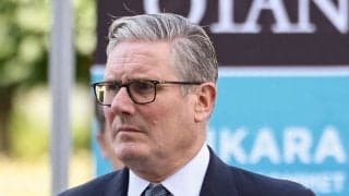 イングランド優勝なら祝日検討「レッドカード問題には関与しない」と英首相