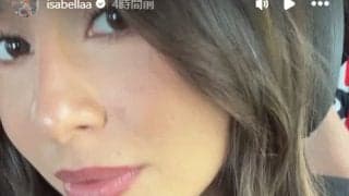 ハーランドの恋人がノルウェー代表ユニホームリメイクの特別なドレスで観戦「ゴージャス」