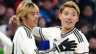 第1子出産の堂安律の美人妻、すっかりママの顔！ベビーカーにバーキン＆無造作ヘアのおでかけショット公開