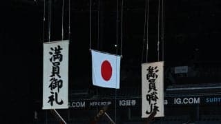 控え行司の後ろに織田信長!?　向正面でNHK中継に何度も映り込み「生まれ変わりか」SNS騒然