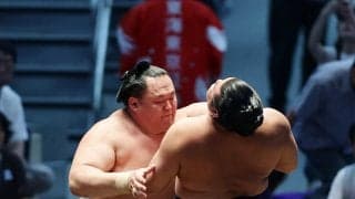 玉鷲がマッチョな新聞記者に「質問お願いします」　13年ぶり十両陥落もいつも通りの取材対応