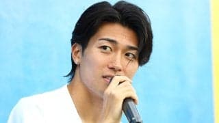 ｢かっこいい…｣お母さんたちもため息。W杯で1G1A、日本代表・中村敬斗が原点の“特別な場所”へサプライズ訪問【密着ルポ】