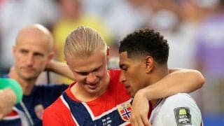 ハーランド父アルフ氏の失礼な行為がイングランド戦中継で放送　スタンドで指立てるジェスチャー