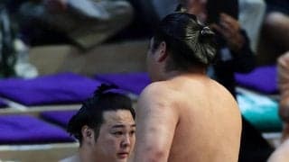 炎鵬－輝　６日目に対戦　約３年ぶりの同学年＆同中学の親友対決