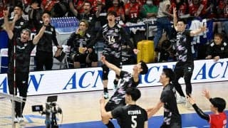【バレー】日本、セットカウント０-２から２セット連取しフルセットに持ち込む　ラリーが躍動