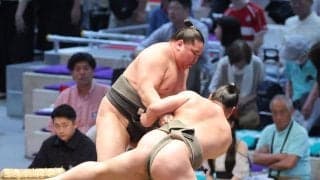 “史上最強の新弟子”旭富士が無傷２４連勝、歴代３位タイ　２０歳ホープを一蹴【大相撲】