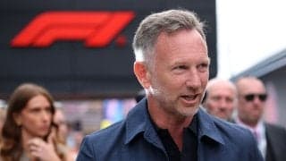 元F1レッドブル代表クリスチャン・ホーナーが約1年ぶりにパドックへ。10月に自伝出版