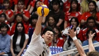 【バレー】日本、３本柱ベンチスタート　初スタメン甲斐優斗が躍動　高橋藍のエースで１セット先取