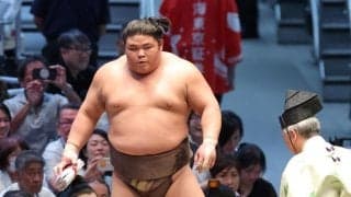 伯乃富士　技あり！５個目の金星　切り返しで豊昇龍を撃破「体が反応した」　伊勢ケ浜親方に感謝「師匠の言葉が勝ちにつながった」