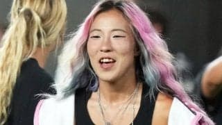 “くり抜きパンツ姿”公開も…なでしこが誇る“サッカー界のガガ様”、｢時間はかかると思いますが…｣負傷交代後初のSNS更新で心境吐露