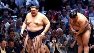 横綱大の里が伯乃富士を圧倒、４勝３敗と白星先行　横綱豊昇龍は豪快なすくい投げで平戸海を下す