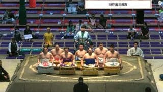 「肩幅えぐいって」新序出世披露で待望の“規格外”日本人力士 ファン興奮 白熊の可愛い化粧まわしとのギャップも話題