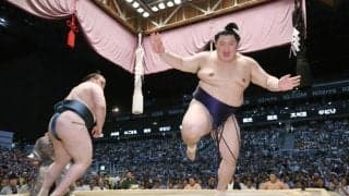 安青錦が横綱大の里撃破！勝ち越し８勝目あげて大関復帰１０勝へあと２　綱とり霧島は痛恨２敗目　９日目は２横綱２大関総崩れの波乱　１敗首位は安青錦、琴栄峰、獅司の３人