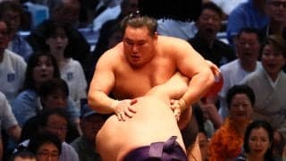 豊昇龍が義ノ富士に寄り切られ３敗目　土俵下で霧島敗戦見た後に結びで痛い黒星