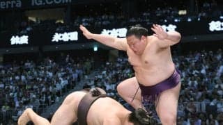 綱とりの霧島が痛恨２敗目「もう少し見ていれば」土俵際で美ノ海に逆転許す【大相撲】