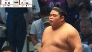 「伯乃富士、素直でええやん」「霧島、最後は優しい」霧島と伯乃富士が…取組直後にカメラが捉えた二人の“やりとり”にファン注目