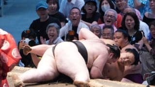 琴栄峰が力相撲の末に敗れて２敗　９連勝でストップも「いい相撲でした」と琴風氏