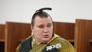 安青錦が大関復帰決める、反則のまげつかみ疑いに審判長「そんな感じには見えなかった」【大相撲】