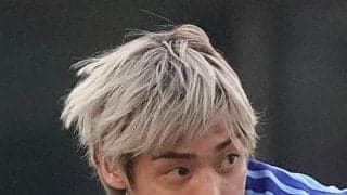 日本代表伊東純也が福岡でオフを満喫　イカ刺し、豚骨ラーメンにクレヨンしんちゃんハンカチも