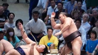 大関霧島が過去10戦10敗の横綱大の里を破り２敗で首位に並ぶ　３敗で熱海富士、琴栄峰、高安