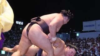 【解説】霧島は流れで腕をたぐれた　大の里は「全然、気持ちが見えなかったのが残念」