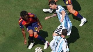 DFの激しいプレーを称えるアルゼンチン、スペインはメッシを警戒しながら105分待ち続けた【W杯決勝で分かった日本代表に足りない部分】(2)