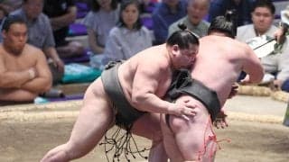 旭富士が立ち合い動いて６勝締め、元横綱旭富士の宮城野親方「気合を入れ直してやってほしい」【大相撲】