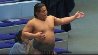 164cm・98kg、19歳“異色の小兵力士”に衝撃「あの体勢からよく…」「すごい」体格差覆す“捻り手”に驚きの声