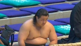 館内騒然の“2秒決着”「相手にならんな」「幕下いけよ」 24歳逸材力士、圧巻の体躯＆衝撃結末に驚きの声