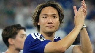 超大物女優との熱愛報道も！板倉滉所属アヤックスの｢カッコよすぎる｣黒×金の新アウェイユニに反響！｢これは買い｣｢ここ10年でベスト｣