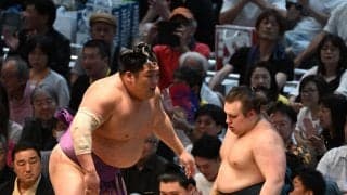 尊富士、安青錦に敗れ14場所ぶり優勝なくなる　熱海富士との同部屋優勝決定戦の可能性も消える