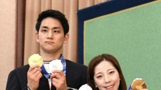 「気になって仕方ない」仲睦まじく話す“りくりゅう”、その背景に騒然「でっかい白いの何だろ？」「ベッドと枕にしか」　三浦が裏話つづる「実は」