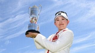 プロ2年目の19歳・加藤麗奈が涙の初優勝 1打差2位に仲宗根澄香と皆吉愛寿香
